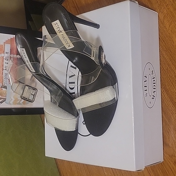 Steve Madden Seeme Sandal-Clear. Size 10 - Picture 2 of 4